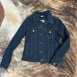 Levi Jean jacket. Medium